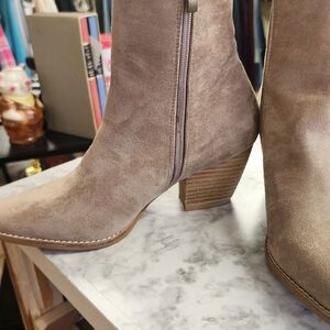 BEAST FASHION Tan Suede Heeled Boots
